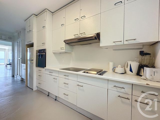Appartement F3 à louer - 3 pièces - 101.62 m2 - CANNES - 06 - PROVENCE-ALPES-COTE-D-AZUR - Century 21 Adhère Transactions