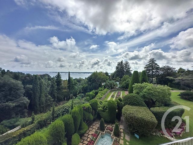 Appartement F3 à louer - 3 pièces - 101.62 m2 - CANNES - 06 - PROVENCE-ALPES-COTE-D-AZUR - Century 21 Adhère Transactions