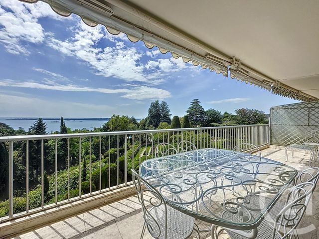 Appartement F3 à louer - 3 pièces - 101.62 m2 - CANNES - 06 - PROVENCE-ALPES-COTE-D-AZUR - Century 21 Adhère Transactions