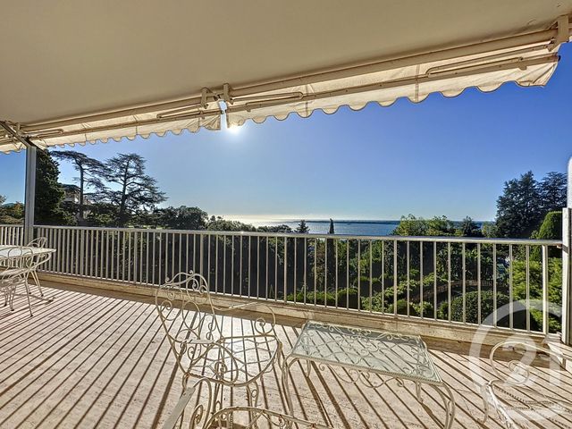 Appartement F3 à louer - 3 pièces - 101.62 m2 - CANNES - 06 - PROVENCE-ALPES-COTE-D-AZUR - Century 21 Adhère Transactions