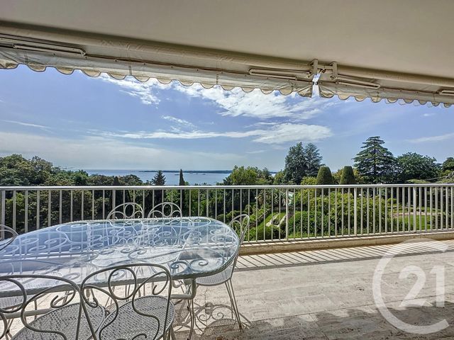 Appartement F3 à louer CANNES