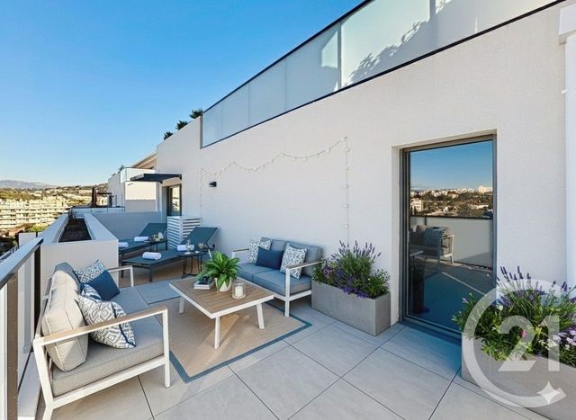 Appartement F2 à vendre - 2 pièces - 47.0 m2 - CANNES - 06 - PROVENCE-ALPES-COTE-D-AZUR - Century 21 Adhère Transactions