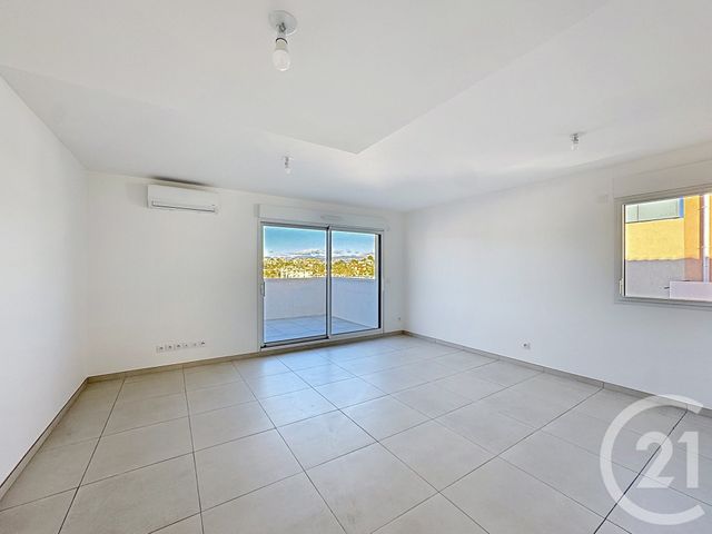 Appartement F2 à vendre - 2 pièces - 47.0 m2 - CANNES - 06 - PROVENCE-ALPES-COTE-D-AZUR - Century 21 Adhère Transactions