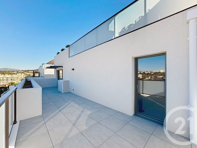 Appartement F2 à vendre - 2 pièces - 47.0 m2 - CANNES - 06 - PROVENCE-ALPES-COTE-D-AZUR - Century 21 Adhère Transactions