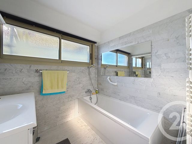 Appartement F3 à louer - 3 pièces - 78.81 m2 - CANNES - 06 - PROVENCE-ALPES-COTE-D-AZUR - Century 21 Adhère Transactions