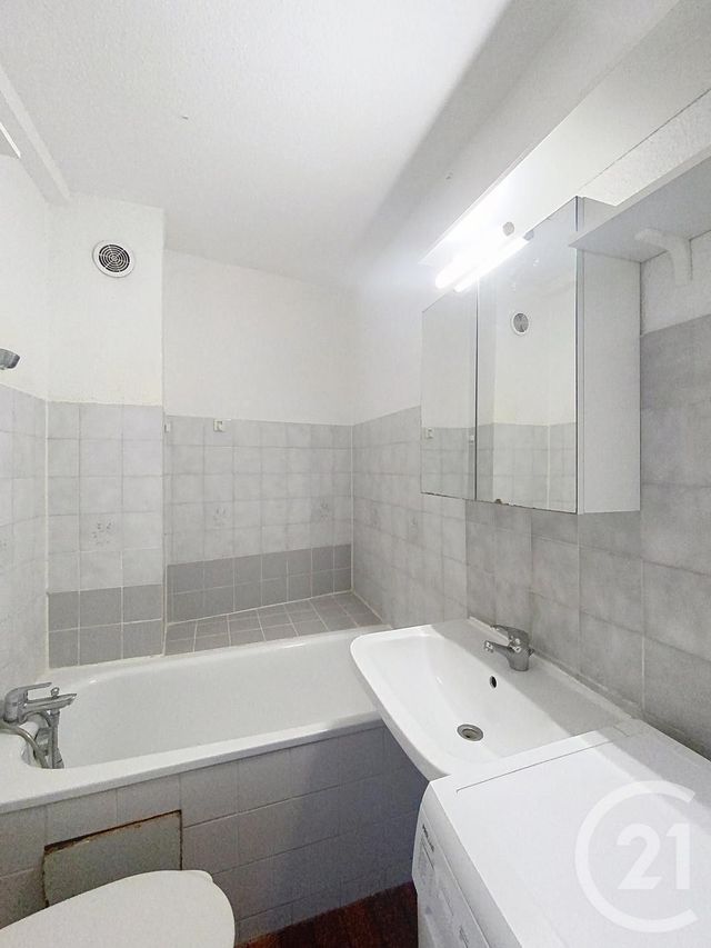 Appartement F2 à louer - 2 pièces - 43.73 m2 - NICE - 06 - PROVENCE-ALPES-COTE-D-AZUR - Century 21 Adhère Transactions