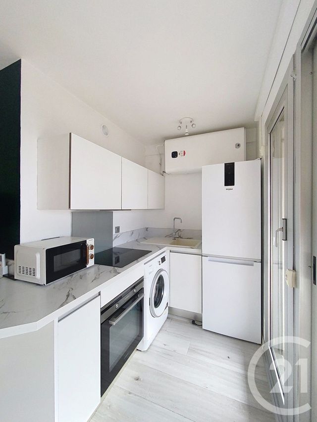 Appartement F2 à louer - 2 pièces - 32.93 m2 - GRASSE - 06 - PROVENCE-ALPES-COTE-D-AZUR - Century 21 Adhère Transactions