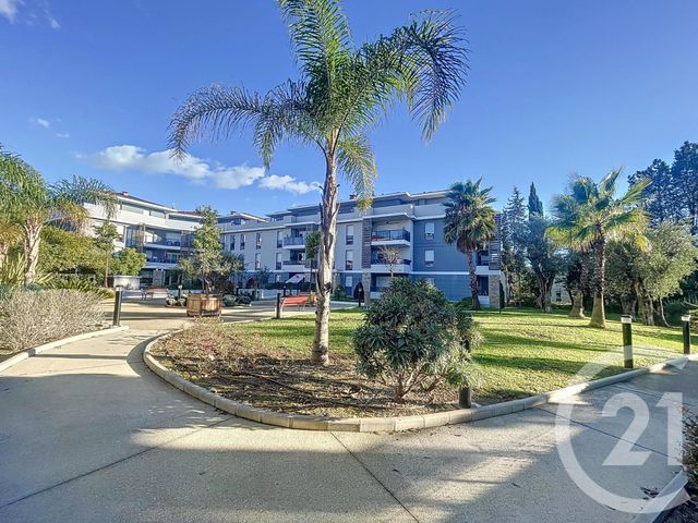 Appartement F2 à louer - 2 pièces - 42.0 m2 - MOUGINS - 06 - PROVENCE-ALPES-COTE-D-AZUR - Century 21 Adhère Transactions