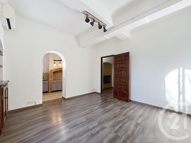 Appartement F2 à louer - 2 pièces - 42.42 m2 - GRASSE - 06 - PROVENCE-ALPES-COTE-D-AZUR - Century 21 Adhère Transactions