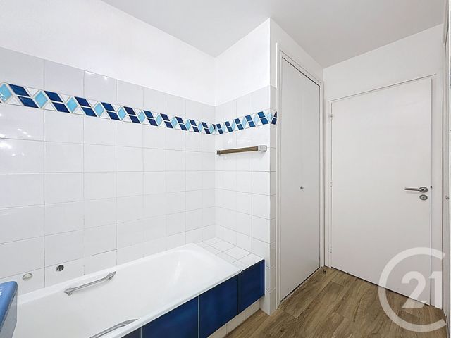 maison à louer - 4 pièces - 115.42 m2 - MOUGINS - 06 - PROVENCE-ALPES-COTE-D-AZUR - Century 21 Adhère Transactions