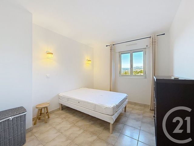 maison à louer - 4 pièces - 115.42 m2 - MOUGINS - 06 - PROVENCE-ALPES-COTE-D-AZUR - Century 21 Adhère Transactions