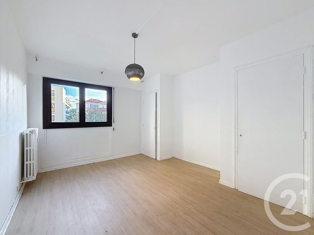 Appartement F3 à louer - 3 pièces - 69.6 m2 - CANNES - 06 - PROVENCE-ALPES-COTE-D-AZUR - Century 21 Adhère Transactions