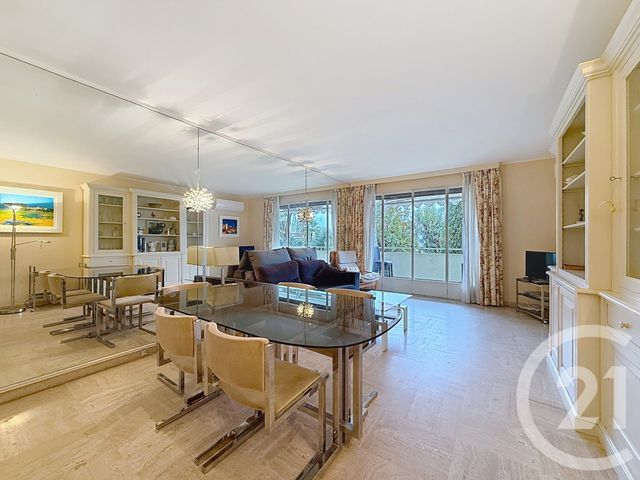 Appartement F2 bis à louer - 2 pièces - 64.75 m2 - CANNES - 06 - PROVENCE-ALPES-COTE-D-AZUR - Century 21 Adhère Transactions