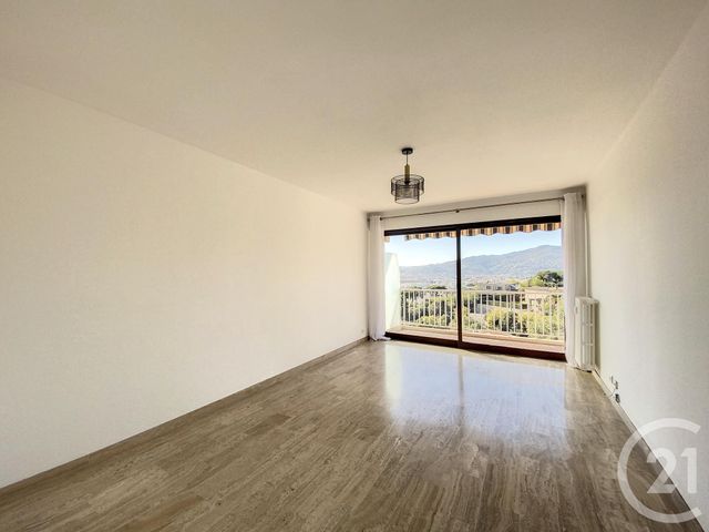 Appartement F3 à louer - 3 pièces - 71.45 m2 - CANNES - 06 - PROVENCE-ALPES-COTE-D-AZUR - Century 21 Adhère Transactions