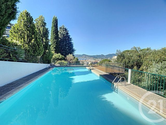 Appartement F3 à louer - 3 pièces - 71.45 m2 - CANNES - 06 - PROVENCE-ALPES-COTE-D-AZUR - Century 21 Adhère Transactions