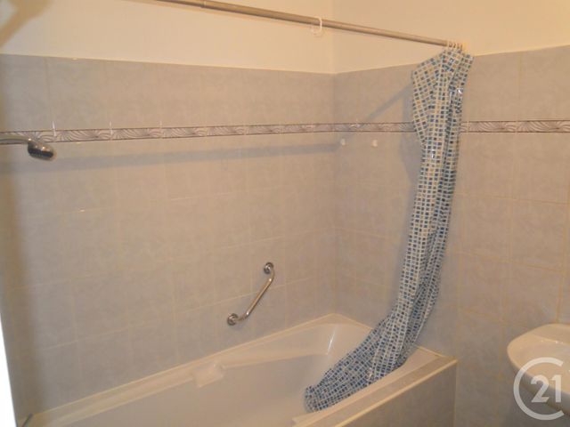 Appartement F2 à louer - 2 pièces - 44.0 m2 - LE ROURET - 06 - PROVENCE-ALPES-COTE-D-AZUR - Century 21 Adhère Transactions