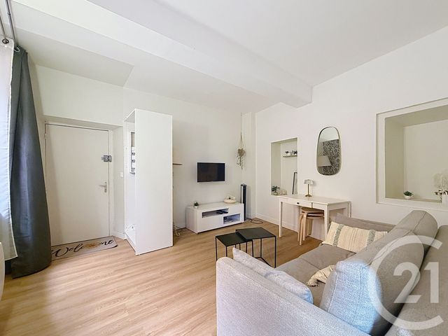 Appartement F2 à louer - 2 pièces - 39.49 m2 - GRASSE - 06 - PROVENCE-ALPES-COTE-D-AZUR - Century 21 Adhère Transactions