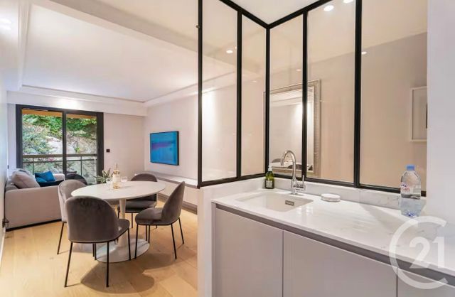 Appartement F2 à louer - 2 pièces - 40.0 m2 - CANNES - 06 - PROVENCE-ALPES-COTE-D-AZUR - Century 21 Adhère Transactions
