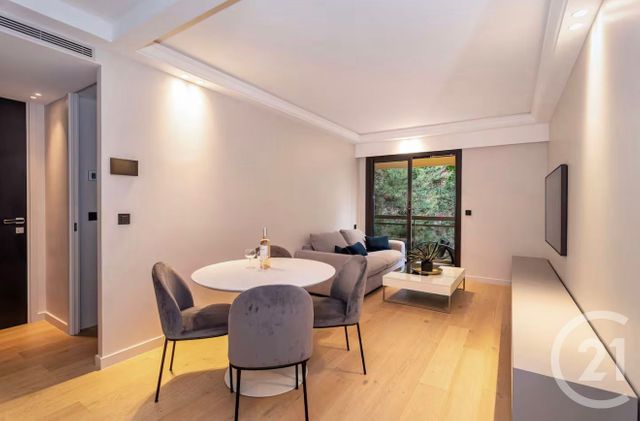Appartement F2 à louer - 2 pièces - 40.0 m2 - CANNES - 06 - PROVENCE-ALPES-COTE-D-AZUR - Century 21 Adhère Transactions