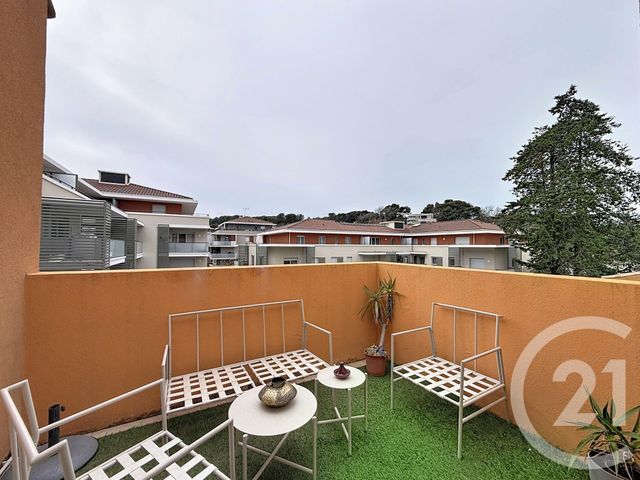 Appartement F2 à louer - 2 pièces - 29.44 m2 - MOUGINS - 06 - PROVENCE-ALPES-COTE-D-AZUR - Century 21 Adhère Transactions