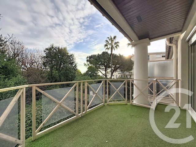 Appartement F2 à louer - 2 pièces - 34.0 m2 - MANDELIEU LA NAPOULE - 06 - PROVENCE-ALPES-COTE-D-AZUR - Century 21 Adhère Transactions