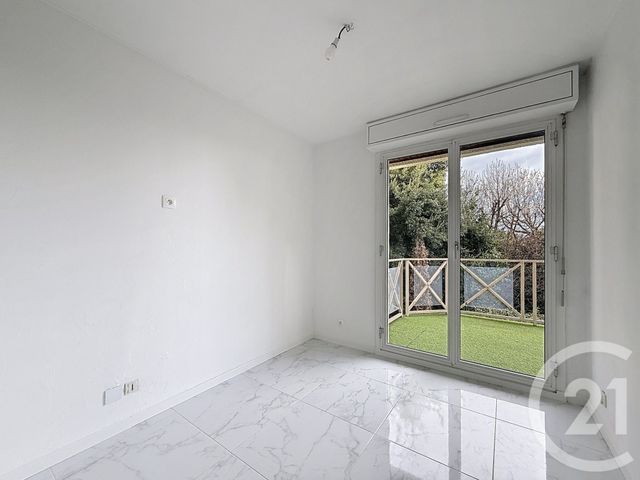Appartement F2 à louer - 2 pièces - 34.0 m2 - MANDELIEU LA NAPOULE - 06 - PROVENCE-ALPES-COTE-D-AZUR - Century 21 Adhère Transactions