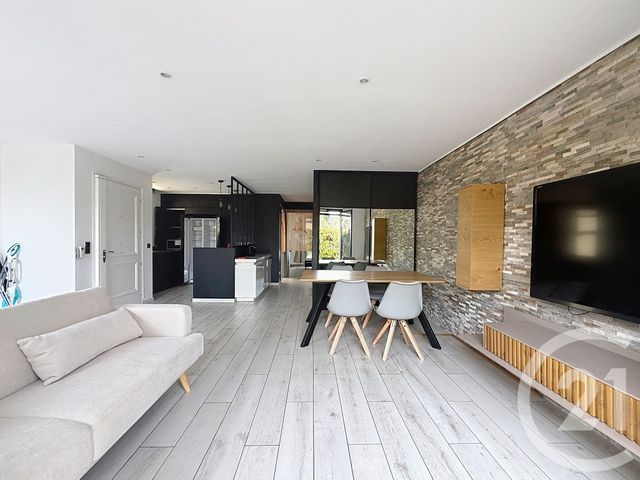 Appartement F3 à louer - 3 pièces - 62.12 m2 - MOUGINS - 06 - PROVENCE-ALPES-COTE-D-AZUR - Century 21 Adhère Transactions