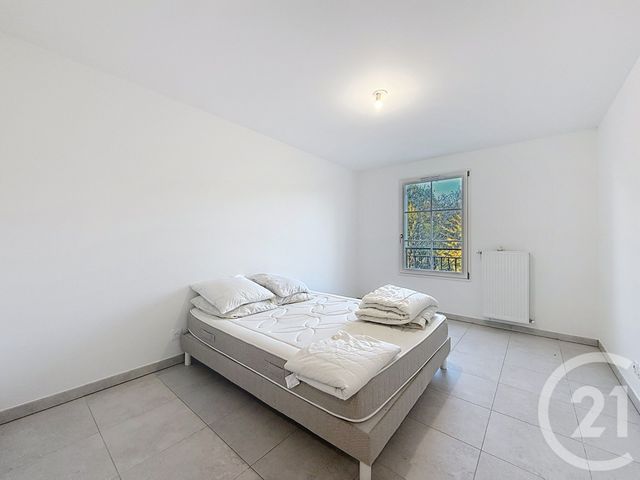 Appartement à louer - 3 pièces - 65.2 m2 - ROQUEFORT LES PINS - 06 - PROVENCE-ALPES-COTE-D-AZUR - Century 21 Adhère Transactions