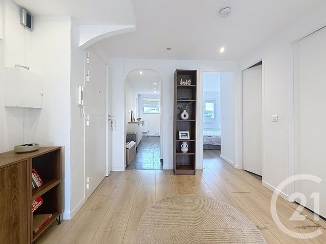 Appartement F3 à louer - 3 pièces - 61.51 m2 - ANTIBES - 06 - PROVENCE-ALPES-COTE-D-AZUR - Century 21 Adhère Transactions