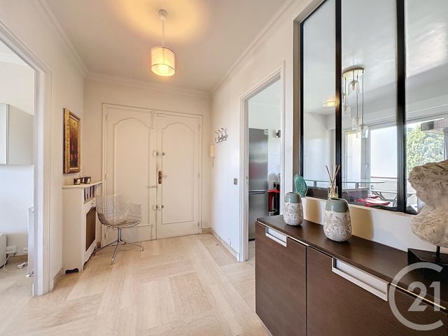 Appartement F3 à louer - 3 pièces - 87.4 m2 - CANNES - 06 - PROVENCE-ALPES-COTE-D-AZUR - Century 21 Adhère Transactions
