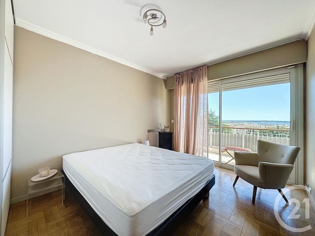 Appartement F3 à louer - 3 pièces - 87.4 m2 - CANNES - 06 - PROVENCE-ALPES-COTE-D-AZUR - Century 21 Adhère Transactions