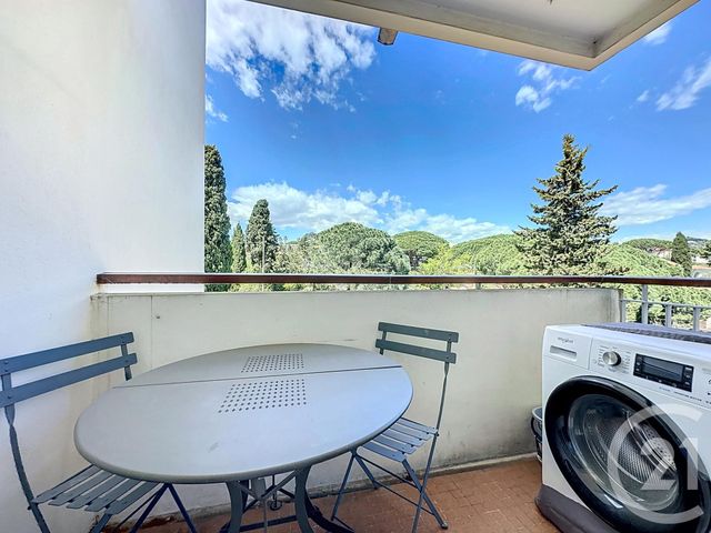 Appartement F3 à louer - 3 pièces - 87.4 m2 - CANNES - 06 - PROVENCE-ALPES-COTE-D-AZUR - Century 21 Adhère Transactions