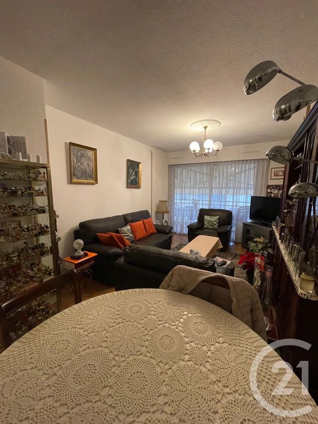 Appartement F2 à vendre - 2 pièces - 44.0 m2 - VALLAURIS - 06 - PROVENCE-ALPES-COTE-D-AZUR - Century 21 Adhère Transactions