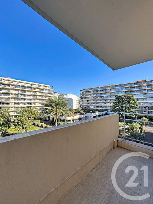 Appartement F1 à vendre - 1 pièce - 26.0 m2 - CANNES - 06 - PROVENCE-ALPES-COTE-D-AZUR - Century 21 Adhère Transactions