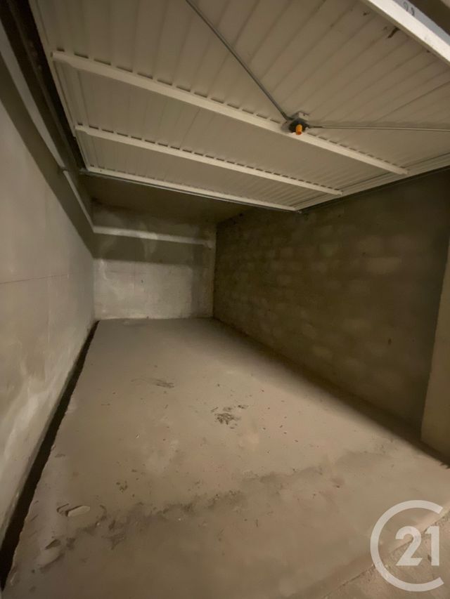 parking à louer - 13.67 m2 - CANNES - 06 - PROVENCE-ALPES-COTE-D-AZUR - Century 21 Adhère Transactions