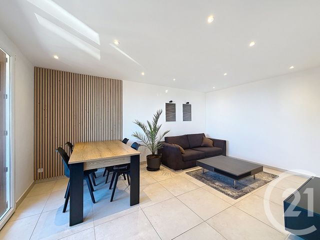 Appartement F4 à louer - 4 pièces - 69.38 m2 - GRASSE - 06 - PROVENCE-ALPES-COTE-D-AZUR - Century 21 Adhère Transactions