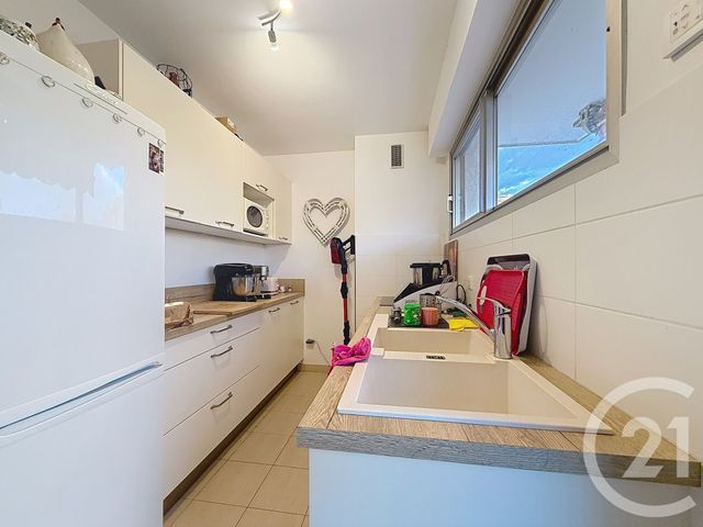 Appartement F3 à louer - 3 pièces - 62.72 m2 - CANNES LA BOCCA - 06 - PROVENCE-ALPES-COTE-D-AZUR - Century 21 Adhère Transactions
