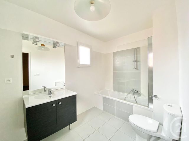 Appartement F4 à louer - 4 pièces - 80.8 m2 - ROQUEFORT LES PINS - 06 - PROVENCE-ALPES-COTE-D-AZUR - Century 21 Adhère Transactions