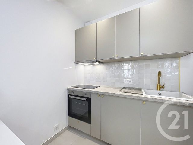 Appartement F1 à louer - 1 pièce - 21.01 m2 - GRASSE - 06 - PROVENCE-ALPES-COTE-D-AZUR - Century 21 Adhère Transactions