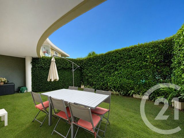 Appartement F3 à louer MOUGINS