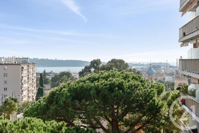 Appartement F3 à vendre - 3 pièces - 82.0 m2 - CANNES - 06 - PROVENCE-ALPES-COTE-D-AZUR - Century 21 Adhère Transactions