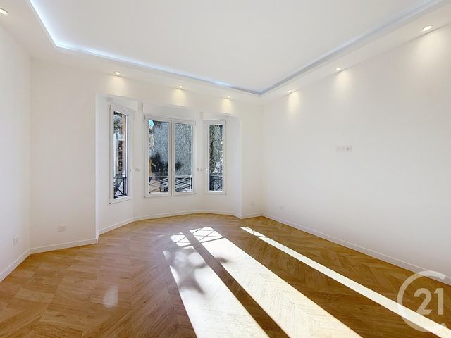 Appartement F2 à vendre - 2 pièces - 48.0 m2 - CANNES - 06 - PROVENCE-ALPES-COTE-D-AZUR - Century 21 Adhère Transactions