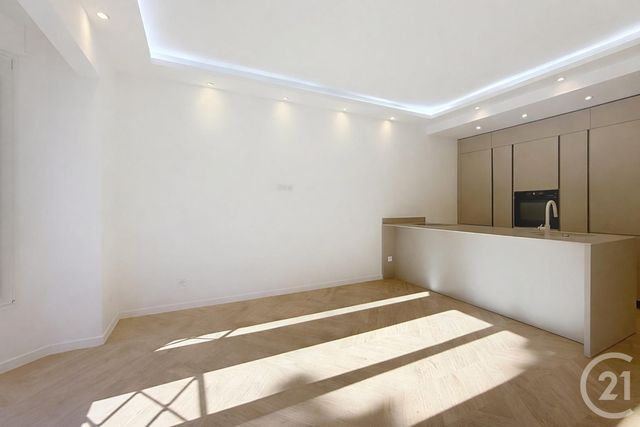 Appartement F2 à vendre - 2 pièces - 48.0 m2 - CANNES - 06 - PROVENCE-ALPES-COTE-D-AZUR - Century 21 Adhère Transactions