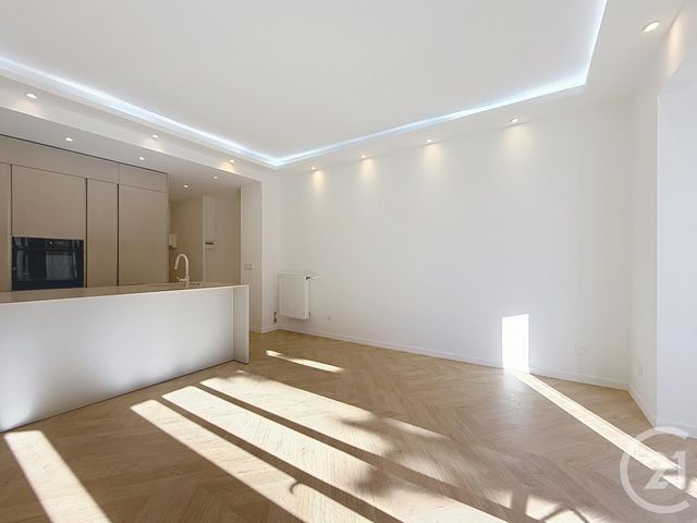 Appartement F2 à vendre - 2 pièces - 48.0 m2 - CANNES - 06 - PROVENCE-ALPES-COTE-D-AZUR - Century 21 Adhère Transactions