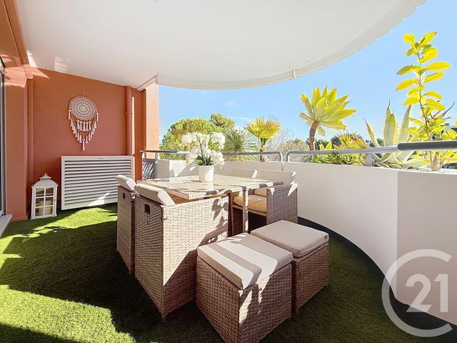 Appartement F3 à vendre - 3 pièces - 72.0 m2 - CANNES LA BOCCA - 06 - PROVENCE-ALPES-COTE-D-AZUR - Century 21 Adhère Transactions