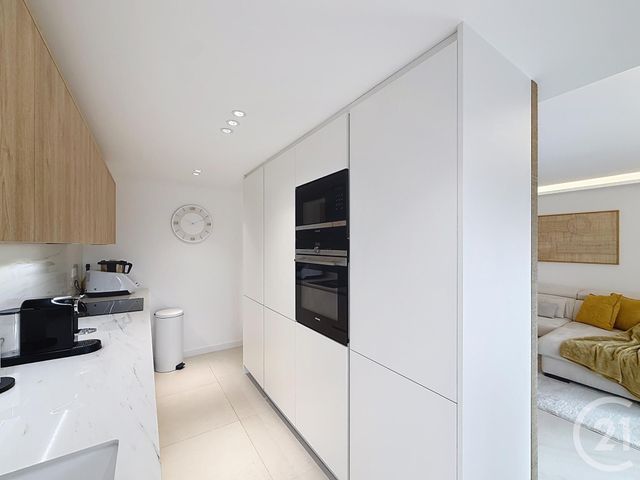 Appartement F3 à vendre - 3 pièces - 72.0 m2 - CANNES LA BOCCA - 06 - PROVENCE-ALPES-COTE-D-AZUR - Century 21 Adhère Transactions