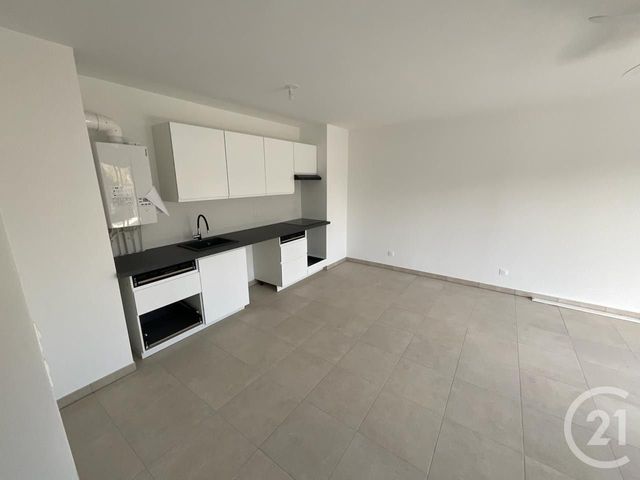 Appartement F3 à louer - 3 pièces - 65.54 m2 - ROQUEFORT LES PINS - 06 - PROVENCE-ALPES-COTE-D-AZUR - Century 21 Adhère Transactions