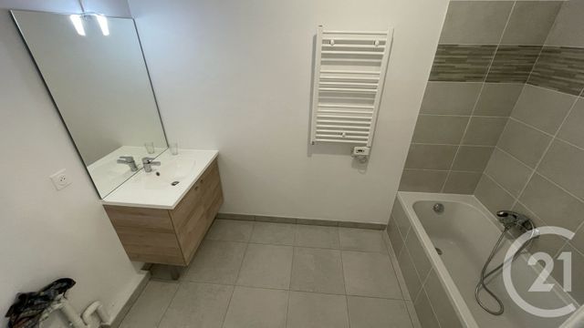 Appartement F3 à louer - 3 pièces - 67.8 m2 - ROQUEFORT LES PINS - 06 - PROVENCE-ALPES-COTE-D-AZUR - Century 21 Adhère Transactions