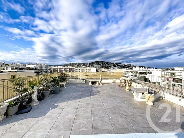 Appartement F5 à vendre - 5 pièces - 155.58 m2 - CANNES - 06 - PROVENCE-ALPES-COTE-D-AZUR - Century 21 Adhère Transactions