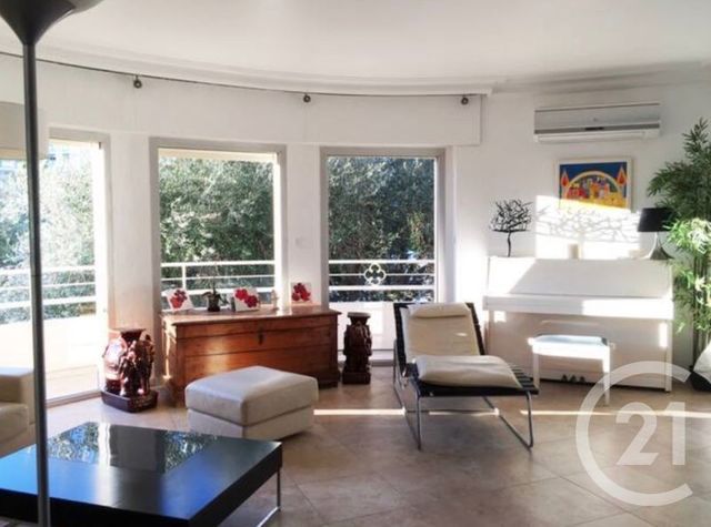 Appartement F4 à louer - 4 pièces - 123.45 m2 - CANNES - 06 - PROVENCE-ALPES-COTE-D-AZUR - Century 21 Adhère Transactions